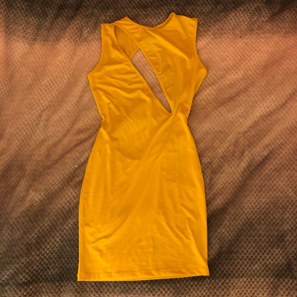 BLVD COLLECTION backless cut-out dress